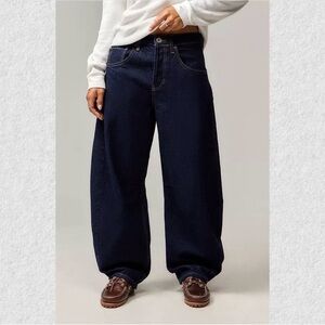 NWT BDG Renae Barrel Jeans